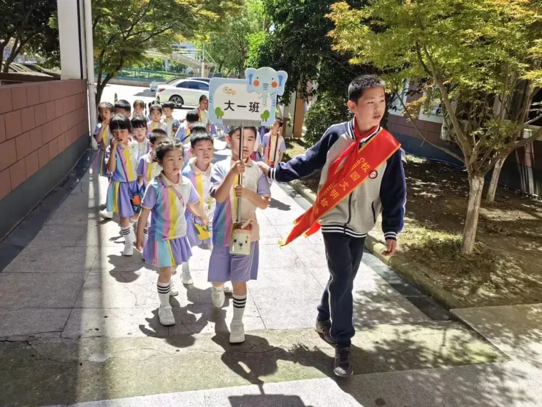 走进小学,体验成长——东钱湖大地幼儿园大班幼小衔接活动花絮-第36张图片-四季读书网