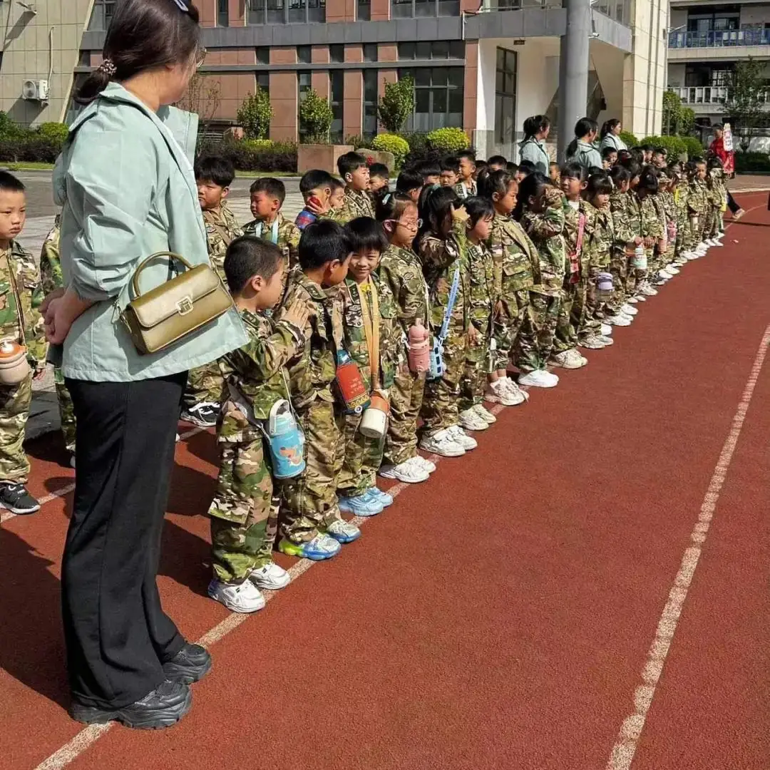 【学前教育宣传月】赴成长之约,启小学之旅——敖江微微幼儿园参观小学系列活动 第18张