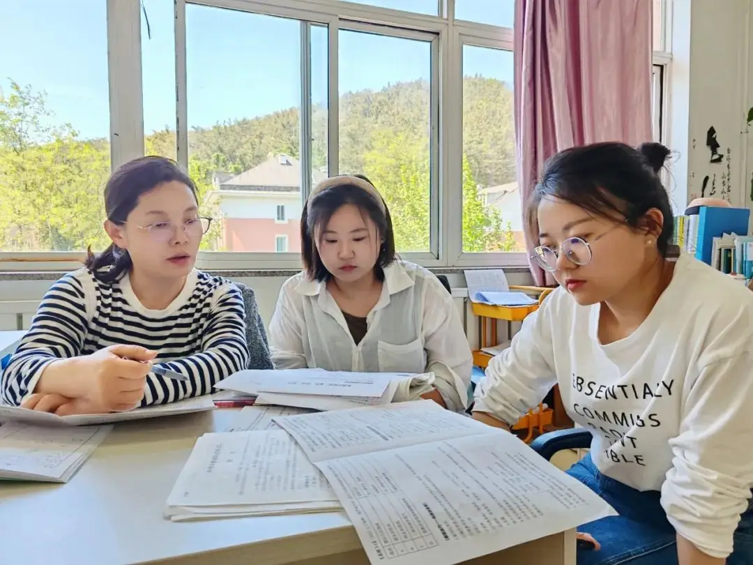 聚焦新中考 蓄力新突破—— 嘉汇中学开展省模后专题教学研讨活动 第66张 聚焦新中考 蓄力新突破—— 嘉汇中学开展省模后专题教学研讨活动 第66张