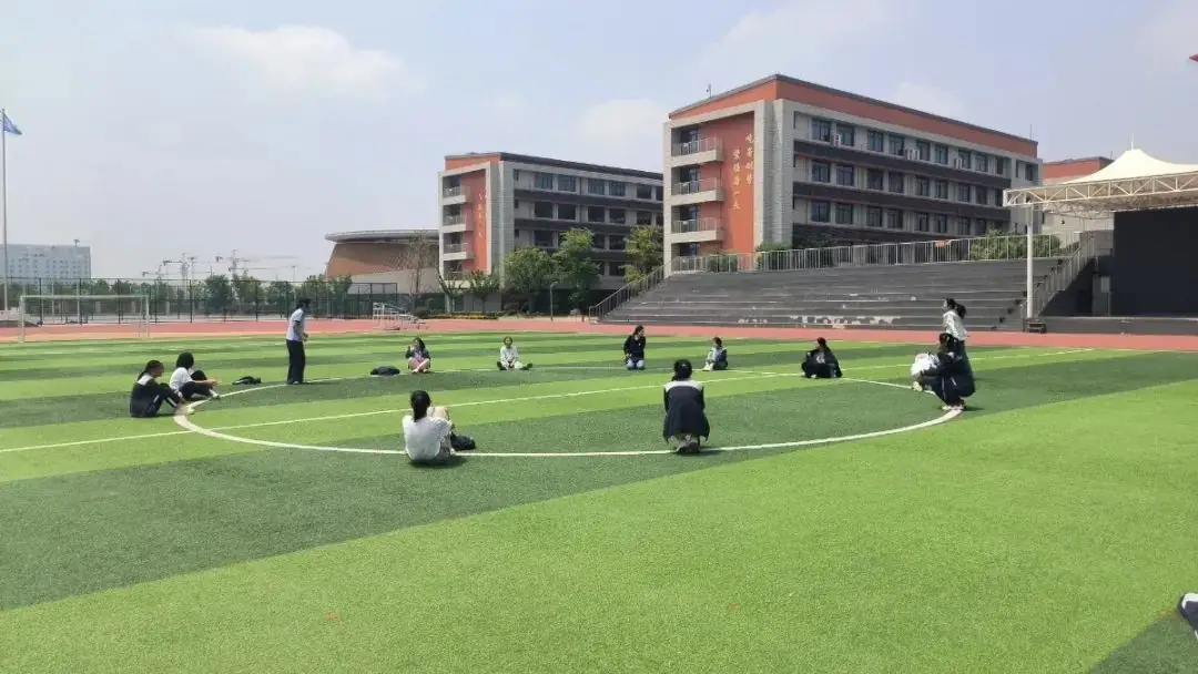 减压赋能,助力中考——新沂海门中学附属学校开展游戏化体育活动 第16张 减压赋能,助力中考——新沂海门中学附属学校开展游戏化体育活动 第16张