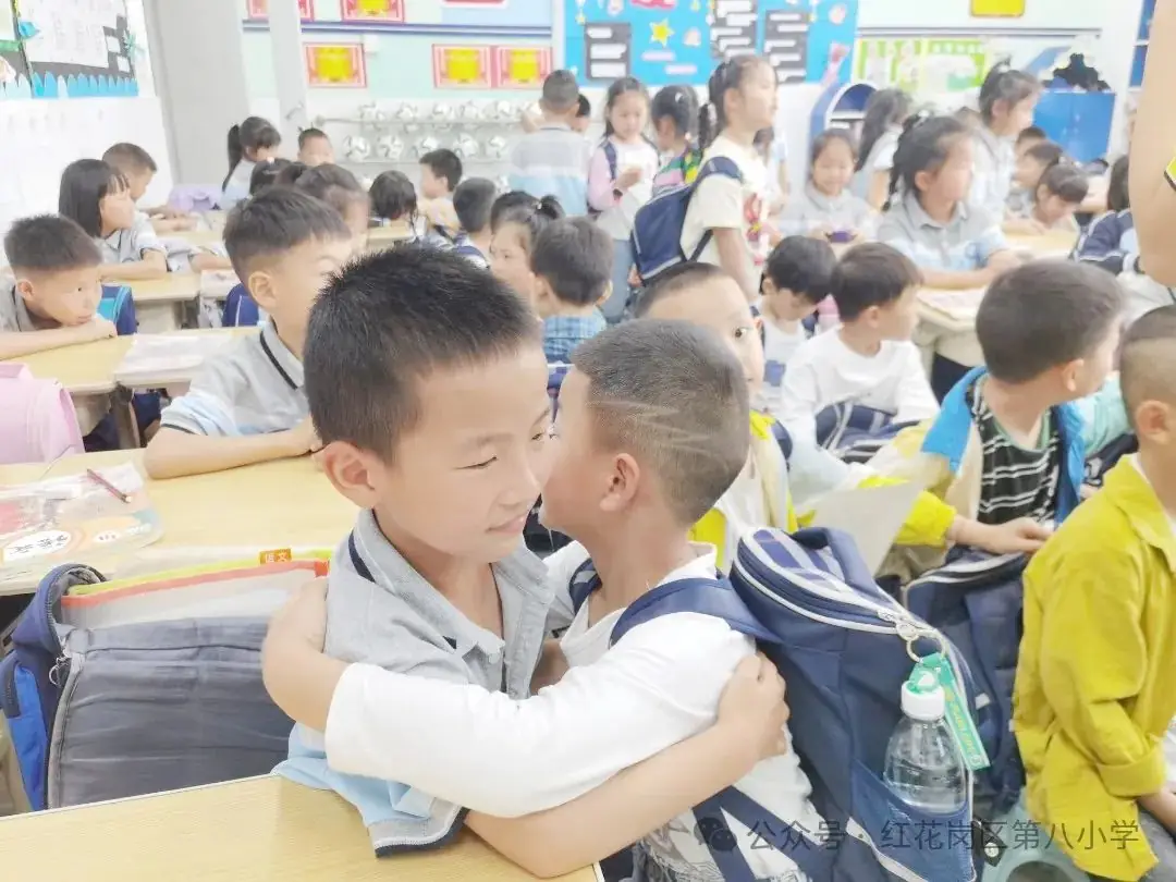 小学初体验 衔接零距离 ——遵义市红花岗区第八小学联合片区幼儿园开展幼小衔接活动 第14张 小学初体验 衔接零距离 ——遵义市红花岗区第八小学联合片区幼儿园开展幼小衔接活动 第14张