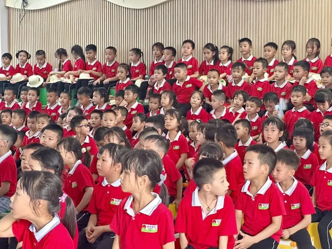“你好!小学”——江门市蓬江区英才成长幼儿园参观小学活动 第26张 “你好!小学”——江门市蓬江区英才成长幼儿园参观小学活动 第26张