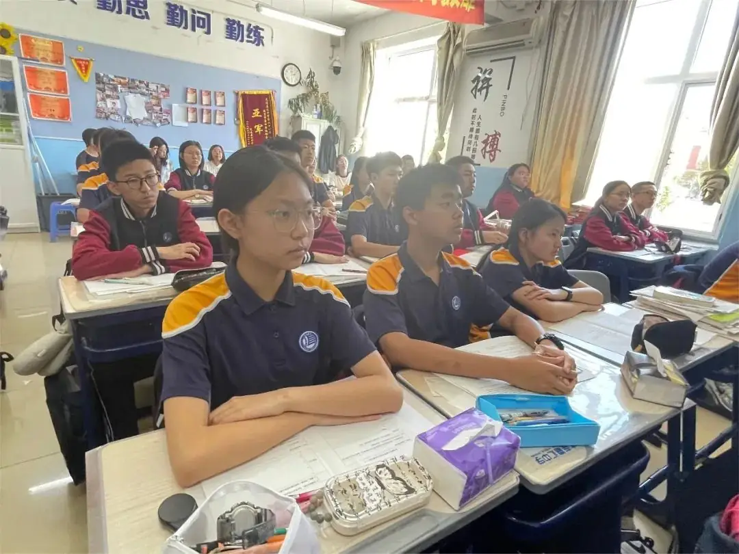 聚焦新中考 蓄力新突破—— 嘉汇中学开展省模后专题教学研讨活动 第4张 聚焦新中考 蓄力新突破—— 嘉汇中学开展省模后专题教学研讨活动 第4张