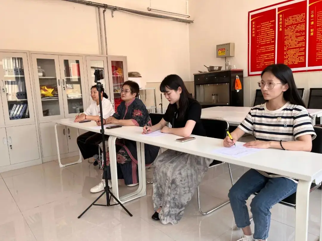 【大东关小学•教学】岗位练兵活动——教师朗诵比赛 第5张