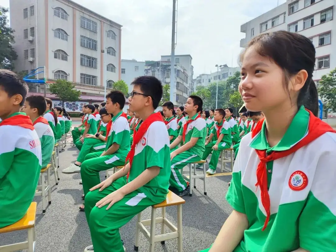 化州市实验小学2024年“六一”入队仪式暨红领巾奖章颁奖活动 第55张