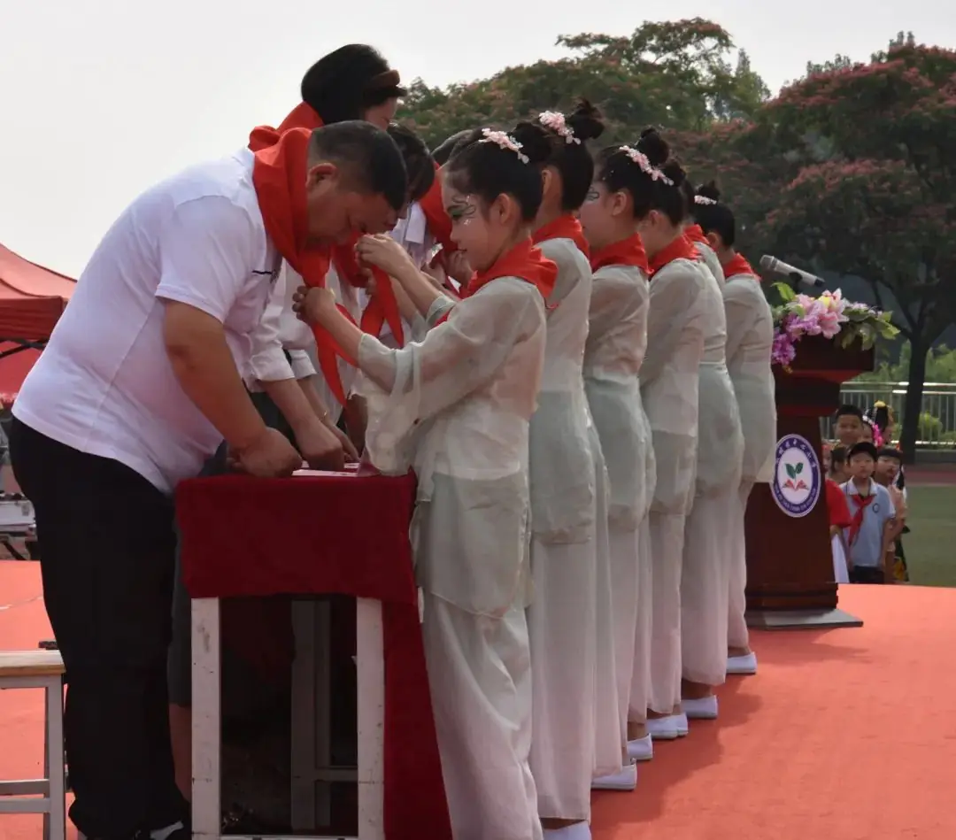 瓜坡镇中心小学红领巾·爱祖国“悦之梦”第一届校园文化艺术节 第4张 瓜坡镇中心小学红领巾·爱祖国“悦之梦”第一届校园文化艺术节 第4张