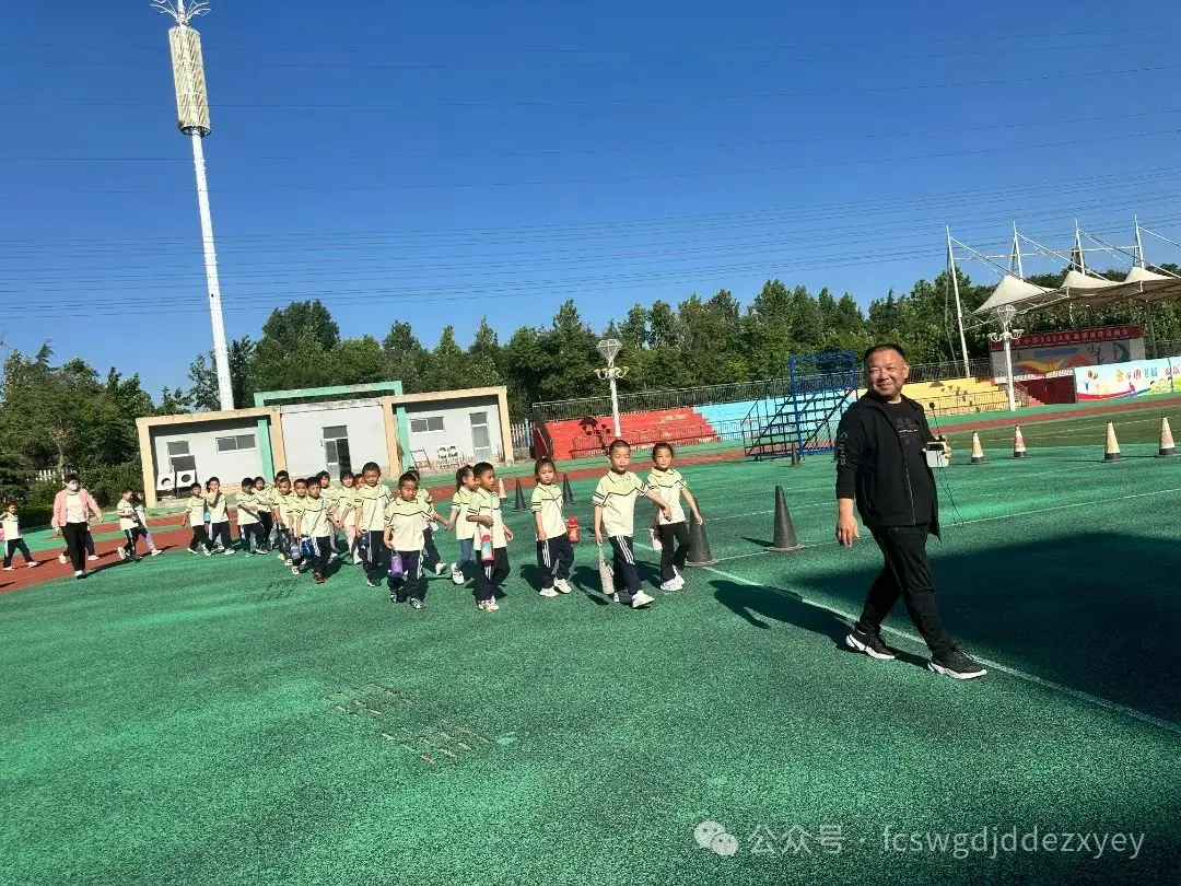 【小学初体验,衔接共成长】王瓜店街道第二中心幼儿园开展“守护育幼底线,成就美好童年”幼小衔接活动 第100张 【小学初体验,衔接共成长】王瓜店街道第二中心幼儿园开展“守护育幼底线,成就美好童年”幼小衔接活动 第100张