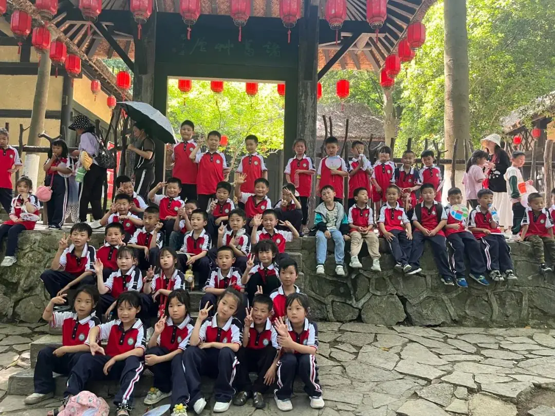 2024年程河镇中心小学“历史长河任我行,智慧之旅共成长”古隆中研学活动 第23张 2024年程河镇中心小学“历史长河任我行,智慧之旅共成长”古隆中研学活动 第23张