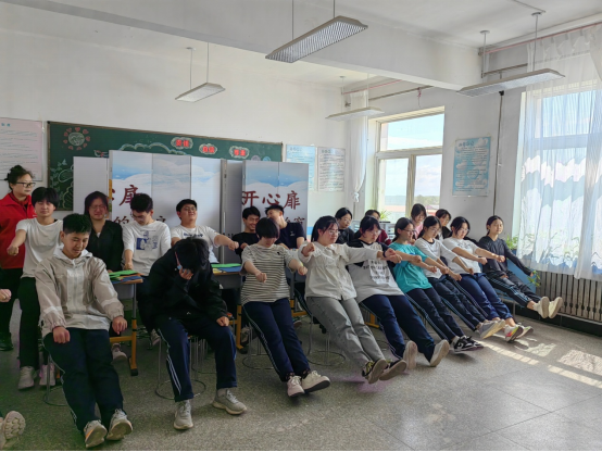 “秣马厉兵,笑迎中考”——两家子九年一贯制学校开展中考考前心理辅导活动 第6张 “秣马厉兵,笑迎中考”——两家子九年一贯制学校开展中考考前心理辅导活动 第6张