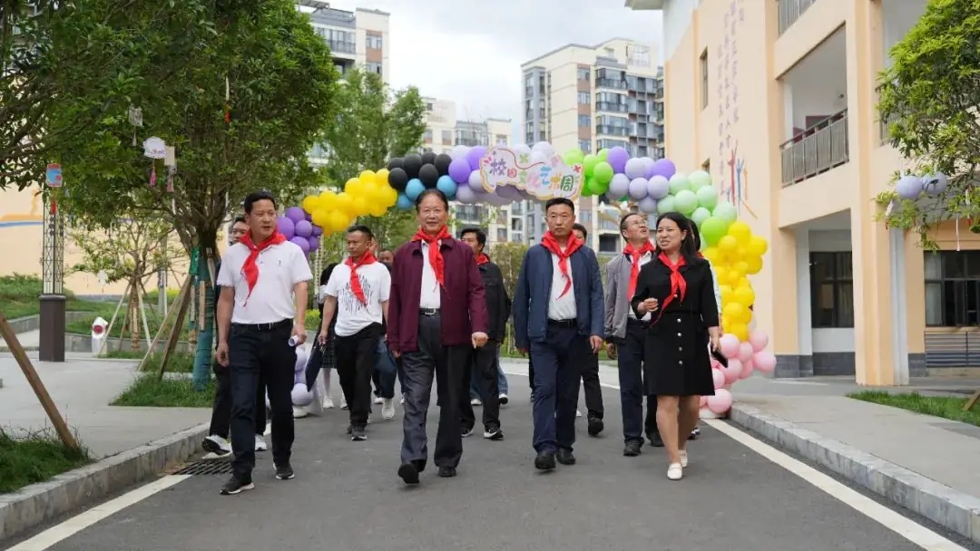 城南中学附属第一小学第一届校园文化艺术周开幕 第5张 城南中学附属第一小学第一届校园文化艺术周开幕 第5张