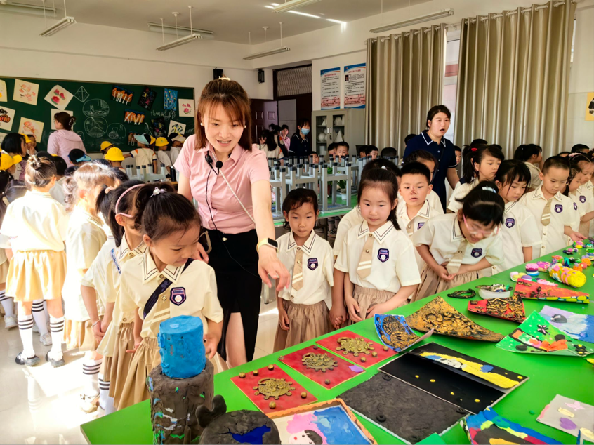 快乐衔接 赋能成长——渭南高新区高新小学开展幼小衔接活动 第3张 快乐衔接 赋能成长——渭南高新区高新小学开展幼小衔接活动 第3张