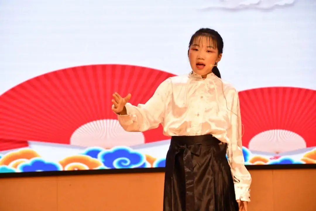 【课程育人】马鞍中心小学举行“童心向党 艺彩纷呈”校园文化艺术节暨第六届戏曲小梅花评比活动 第24张 【课程育人】马鞍中心小学举行“童心向党 艺彩纷呈”校园文化艺术节暨第六届戏曲小梅花评比活动 第24张