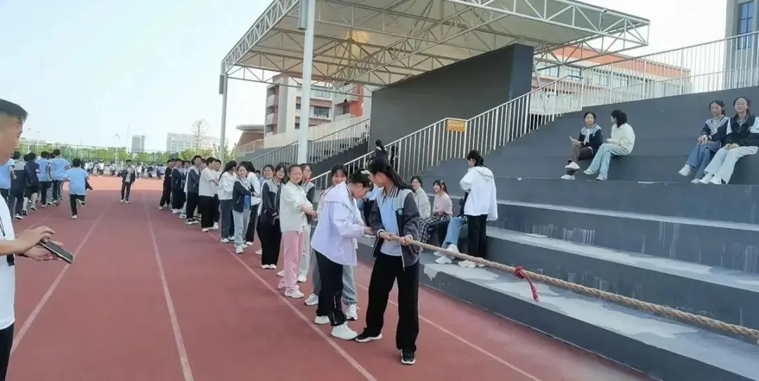 减压赋能,助力中考——新沂海门中学附属学校开展游戏化体育活动 第15张 减压赋能,助力中考——新沂海门中学附属学校开展游戏化体育活动 第15张