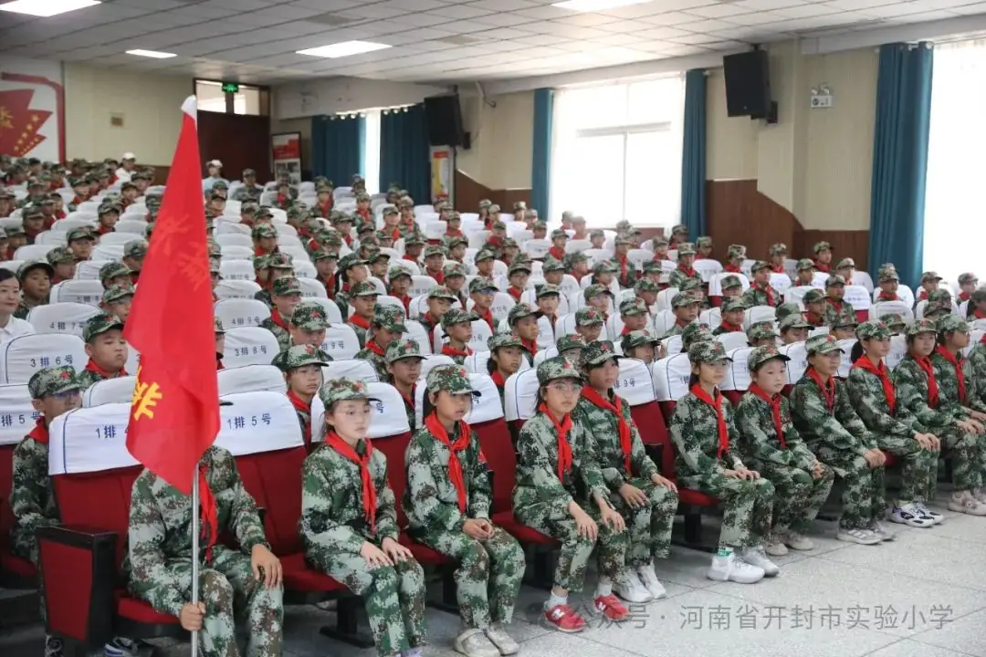 军强国安 志在未来——开封市实验小学开展国防教育主题活动(1) 第17张 军强国安 志在未来——开封市实验小学开展国防教育主题活动(1) 第17张