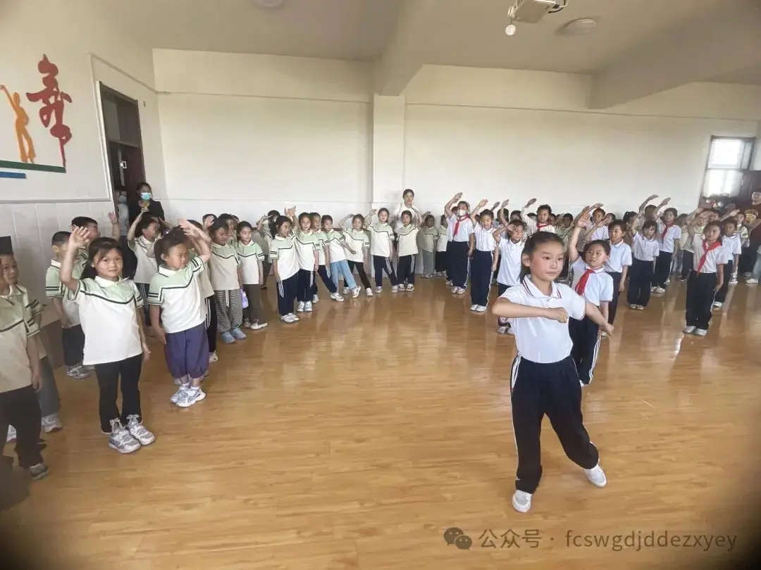 【小学初体验,衔接共成长】王瓜店街道第二中心幼儿园开展“守护育幼底线,成就美好童年”幼小衔接活动 第69张 【小学初体验,衔接共成长】王瓜店街道第二中心幼儿园开展“守护育幼底线,成就美好童年”幼小衔接活动 第69张