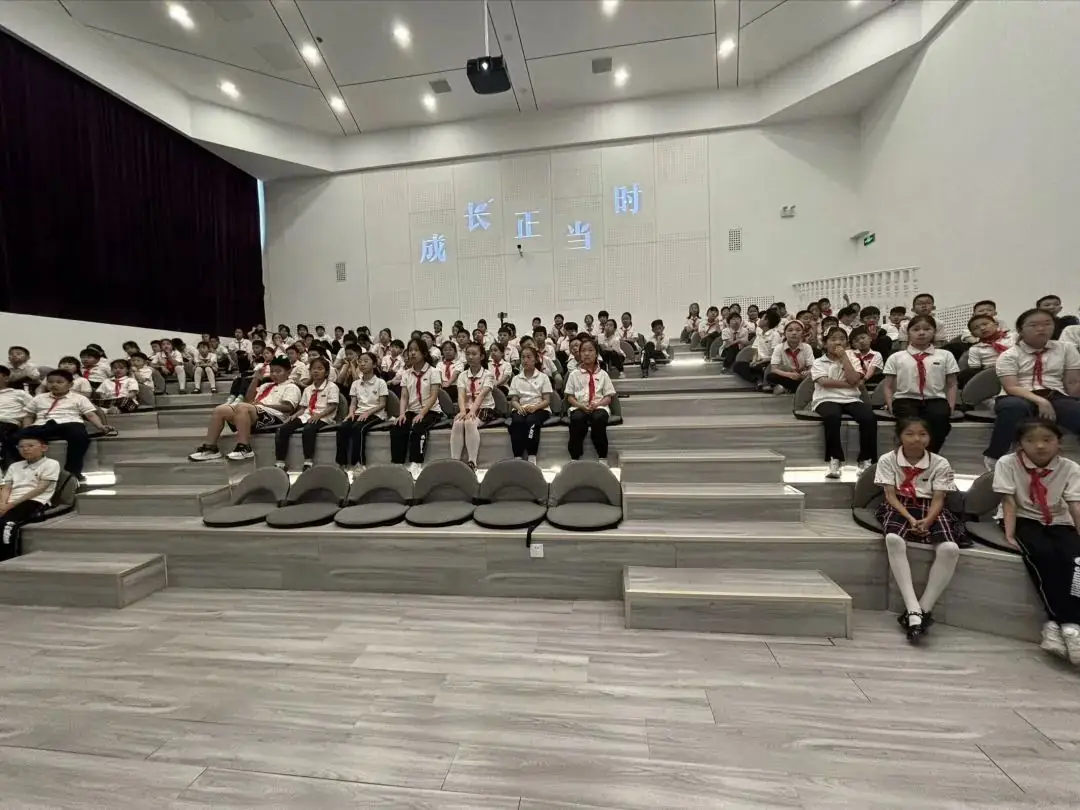 【校园大讲堂】韶光小学开展“盾构机,地下钢铁英雄”科普讲座 第6张 【校园大讲堂】韶光小学开展“盾构机,地下钢铁英雄”科普讲座 第6张
