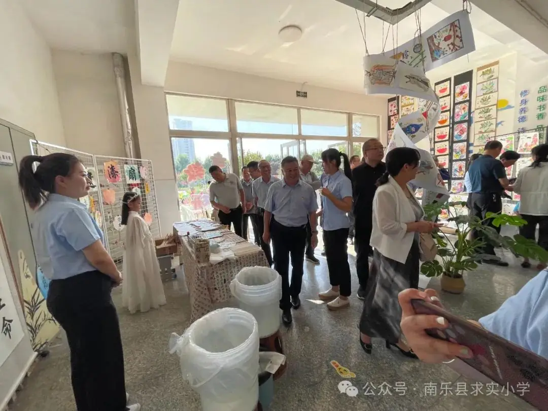 让每一个生命幸福成长——南乐县求实小学第四届学生综合素质暨庆六一文艺汇演 第20张 让每一个生命幸福成长——南乐县求实小学第四届学生综合素质暨庆六一文艺汇演 第20张