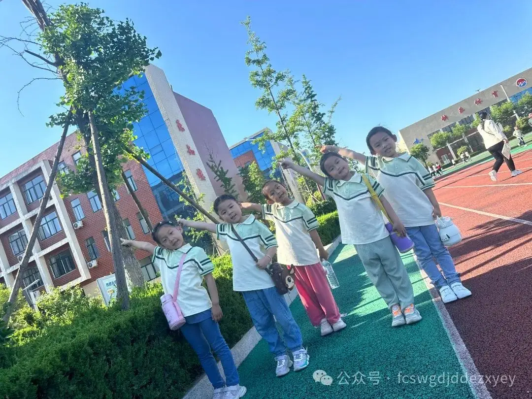 【小学初体验,衔接共成长】王瓜店街道第二中心幼儿园开展“守护育幼底线,成就美好童年”幼小衔接活动 第99张 【小学初体验,衔接共成长】王瓜店街道第二中心幼儿园开展“守护育幼底线,成就美好童年”幼小衔接活动 第99张