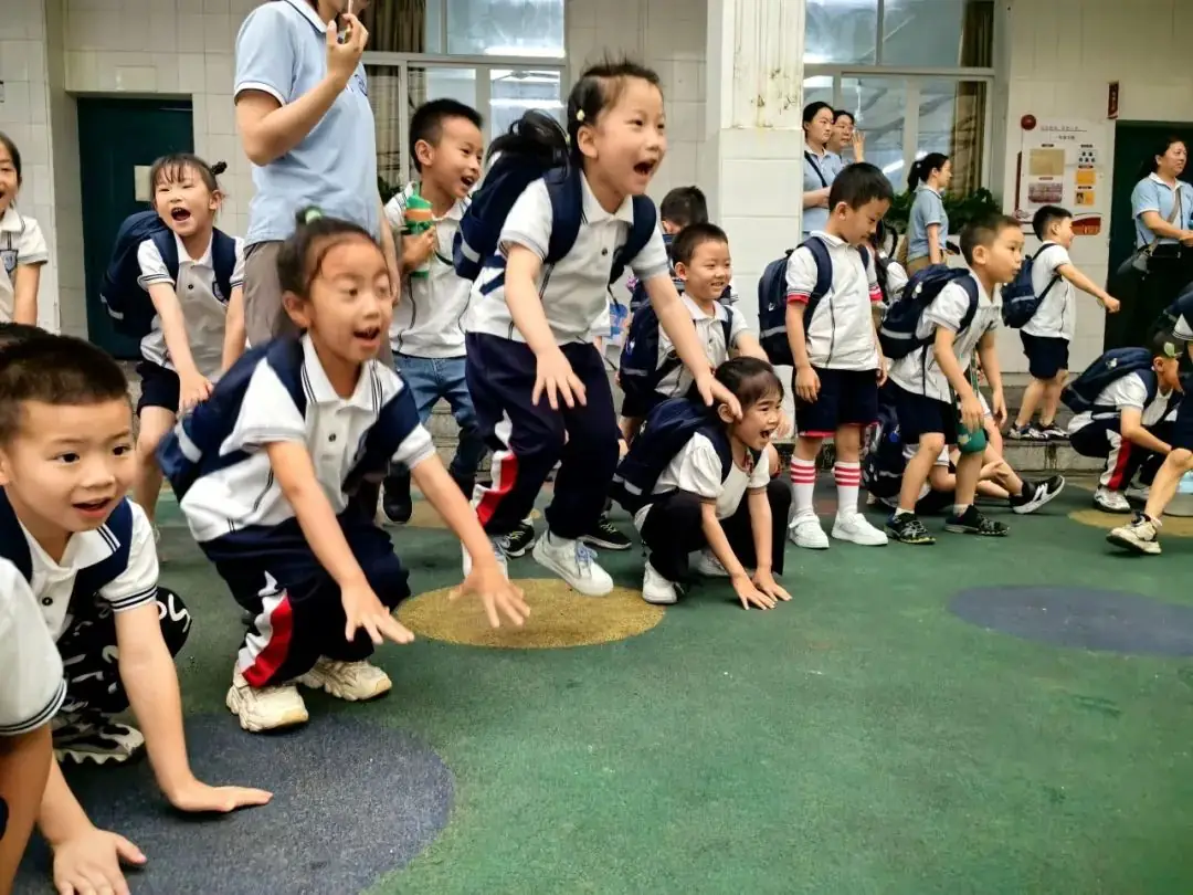 “趣”小学,悦成长 ——叙州区第五幼儿园参观北城实小活动 第38张 “趣”小学,悦成长 ——叙州区第五幼儿园参观北城实小活动 第38张