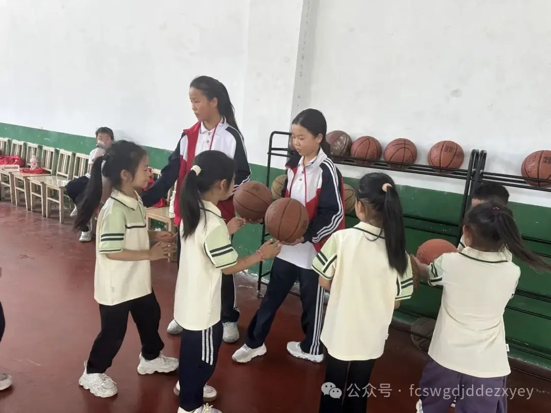 【小学初体验,衔接共成长】王瓜店街道第二中心幼儿园开展“守护育幼底线,成就美好童年”幼小衔接活动 第85张 【小学初体验,衔接共成长】王瓜店街道第二中心幼儿园开展“守护育幼底线,成就美好童年”幼小衔接活动 第85张