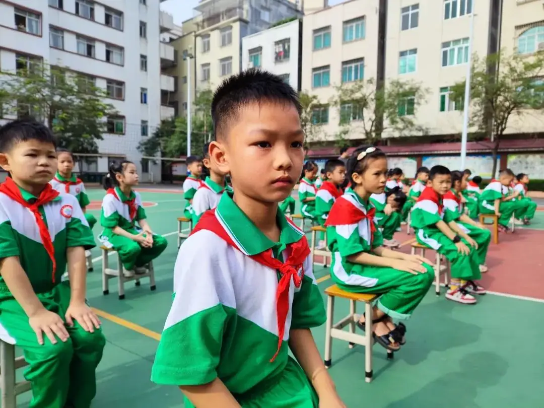 化州市实验小学2024年“六一”入队仪式暨红领巾奖章颁奖活动 第54张
