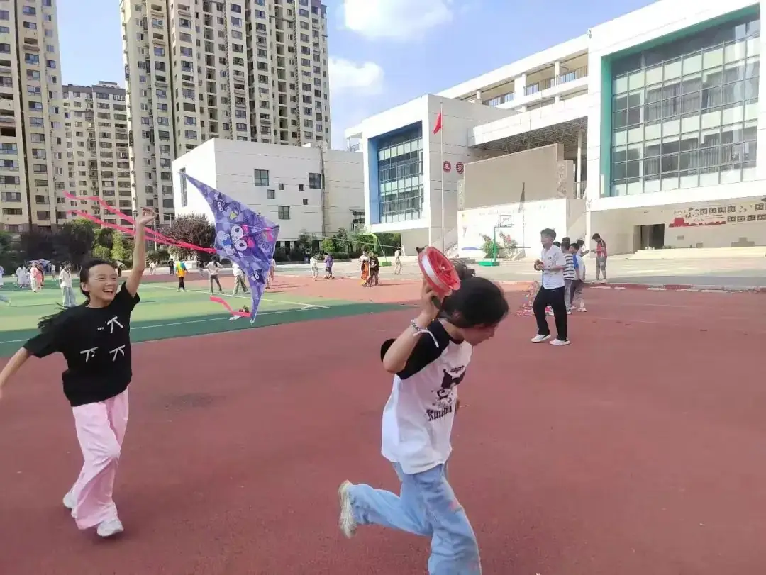 新西小学:心理健康周,我们这样做 第11张 新西小学:心理健康周,我们这样做 第11张