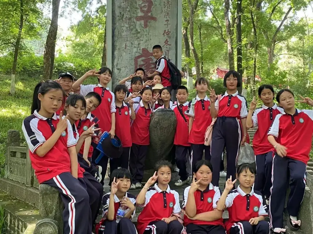 2024年程河镇中心小学“历史长河任我行,智慧之旅共成长”古隆中研学活动 第22张 2024年程河镇中心小学“历史长河任我行,智慧之旅共成长”古隆中研学活动 第22张