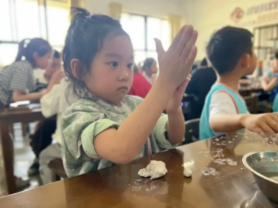 小学大门迎稚子 共筑明天成长梦 第12张 小学大门迎稚子 共筑明天成长梦 第12张