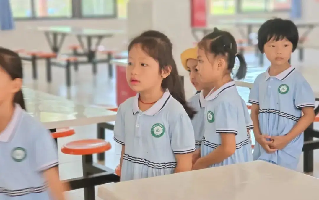 探秘小学 启程未来——乐东县第二幼儿园参观小学活动 第40张 探秘小学 启程未来——乐东县第二幼儿园参观小学活动 第40张