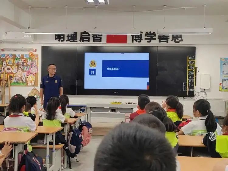 【碑林教育|建国路小学】家长进课堂,用爱筑成长——二年级 第17张 【碑林教育|建国路小学】家长进课堂,用爱筑成长——二年级 第17张