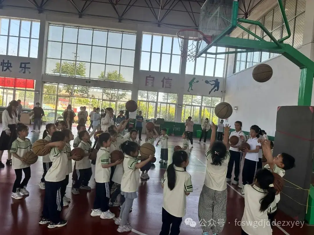 【小学初体验,衔接共成长】王瓜店街道第二中心幼儿园开展“守护育幼底线,成就美好童年”幼小衔接活动 第86张 【小学初体验,衔接共成长】王瓜店街道第二中心幼儿园开展“守护育幼底线,成就美好童年”幼小衔接活动 第86张
