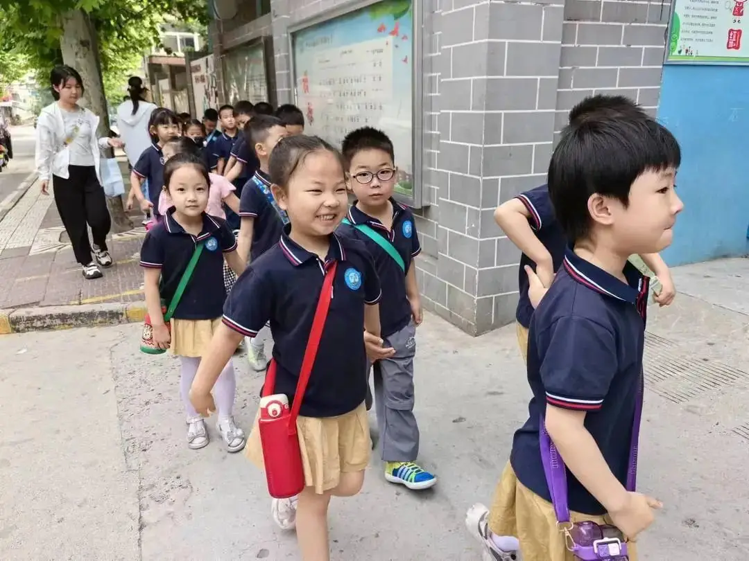 【幼小衔接】“启航 · 前方是小学”——西铁幼儿园幼小衔接系列活动(一) 第6张 【幼小衔接】“启航 · 前方是小学”——西铁幼儿园幼小衔接系列活动(一) 第6张
