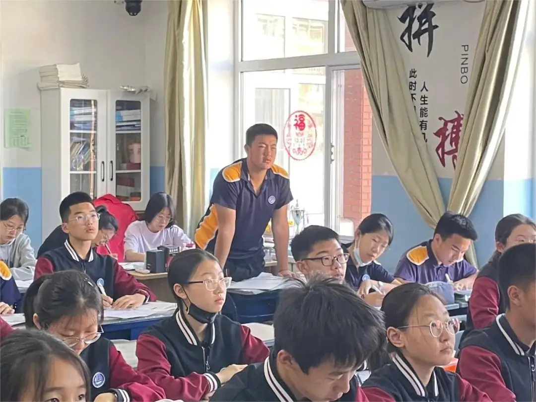 聚焦新中考 蓄力新突破—— 嘉汇中学开展省模后专题教学研讨活动 第32张 聚焦新中考 蓄力新突破—— 嘉汇中学开展省模后专题教学研讨活动 第32张