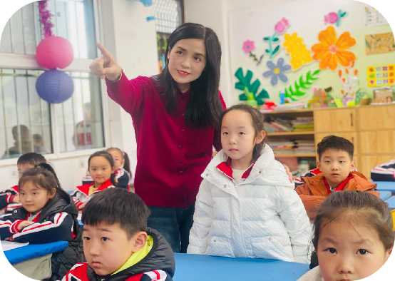 濮阳市第二实验小学师德人物风采展(第五期)——记濮阳市教学名师戚建荣 第4张 濮阳市第二实验小学师德人物风采展(第五期)——记濮阳市教学名师戚建荣 第4张