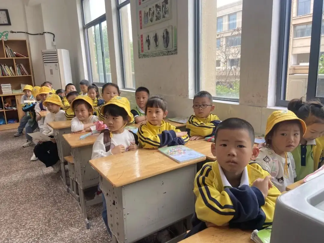 【乐趣课程】初探小学 礼遇成长——西塘丽景幼儿园幼小衔接之走进秀夫小学 第37张 【乐趣课程】初探小学 礼遇成长——西塘丽景幼儿园幼小衔接之走进秀夫小学 第37张