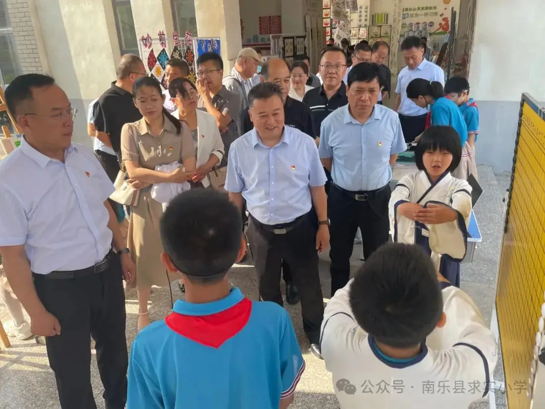 让每一个生命幸福成长——南乐县求实小学第四届学生综合素质暨庆六一文艺汇演 第23张 让每一个生命幸福成长——南乐县求实小学第四届学生综合素质暨庆六一文艺汇演 第23张
