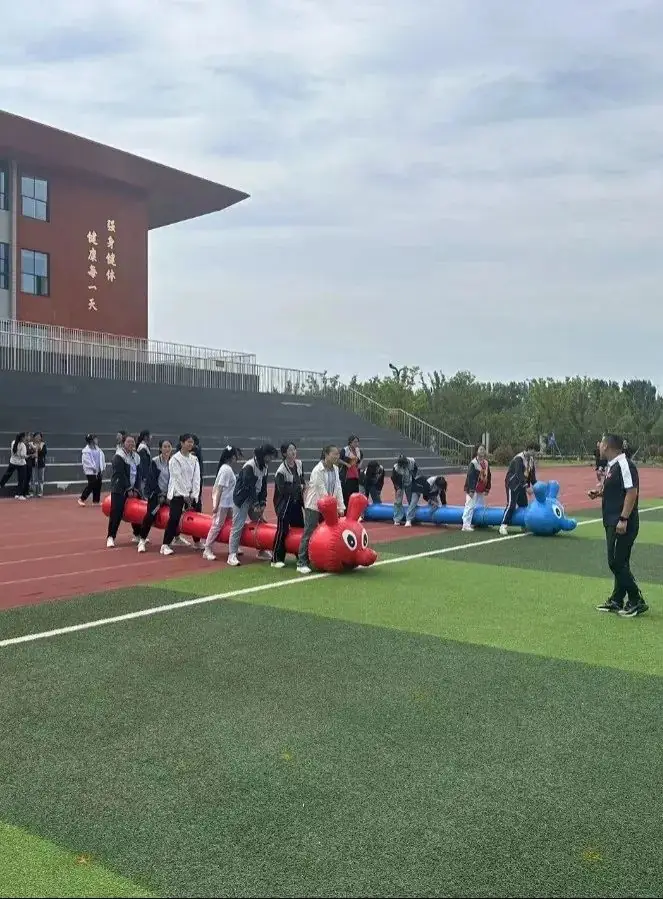 减压赋能,助力中考——新沂海门中学附属学校开展游戏化体育活动 第10张 减压赋能,助力中考——新沂海门中学附属学校开展游戏化体育活动 第10张