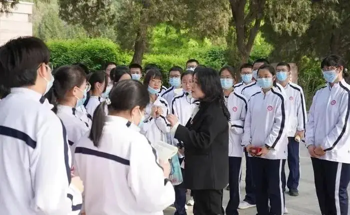 初中生必知!中考和高考相比哪个更残酷?升学率居然只50%?家长深有体会~-第7张图片-四季读书网