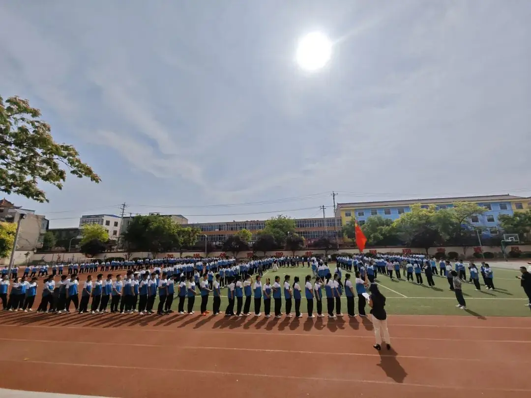 凝心聚力 决胜中考 | 稷峰二中初三学生考前团辅活动 第23张
