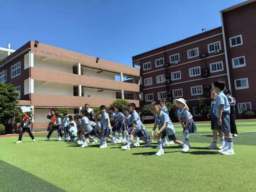 走进小学,体验成长——东钱湖大地幼儿园大班幼小衔接活动花絮-第39张图片-四季读书网