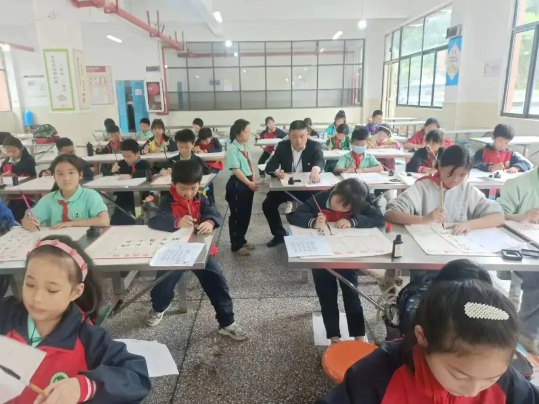 习水县良村镇中心小学实施“双减服务”工作总结 第8张