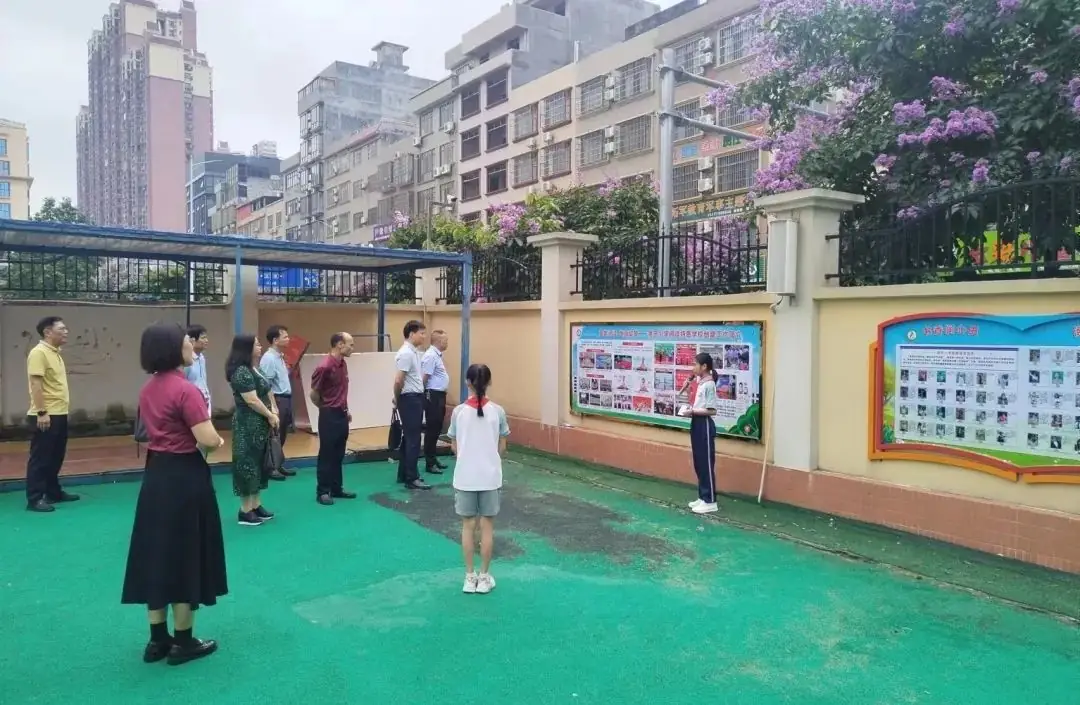 至美阅读 成就至美人生——港北区港宁小学迎接至美阅读特色学校评估检查纪实 第7张 至美阅读 成就至美人生——港北区港宁小学迎接至美阅读特色学校评估检查纪实 第7张