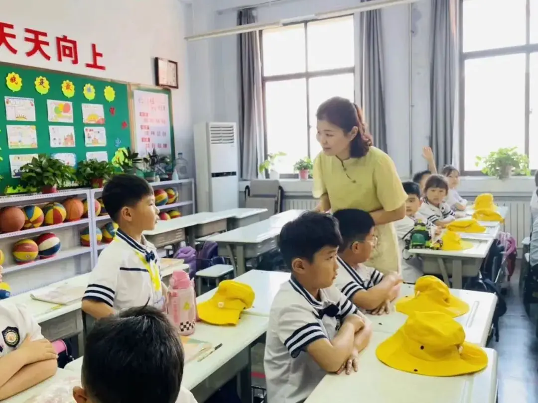 【园所动态】出发吧,“趣”小学——九曲街道中心幼儿园大班幼小衔接系列活动(三) 第24张 【园所动态】出发吧,“趣”小学——九曲街道中心幼儿园大班幼小衔接系列活动(三) 第24张