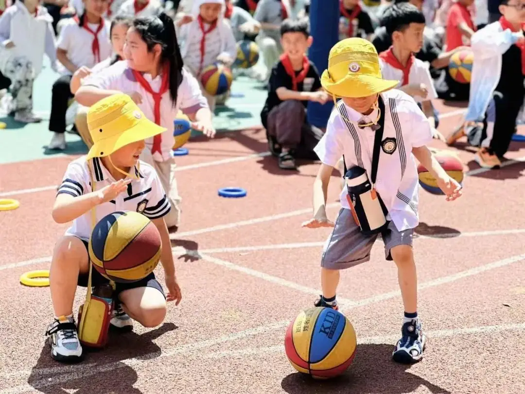 【园所动态】出发吧,“趣”小学——九曲街道中心幼儿园大班幼小衔接系列活动(三) 第38张 【园所动态】出发吧,“趣”小学——九曲街道中心幼儿园大班幼小衔接系列活动(三) 第38张
