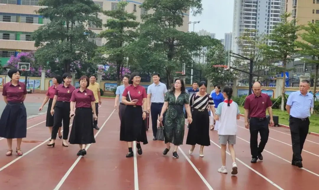 至美阅读 成就至美人生——港北区港宁小学迎接至美阅读特色学校评估检查纪实 第6张 至美阅读 成就至美人生——港北区港宁小学迎接至美阅读特色学校评估检查纪实 第6张
