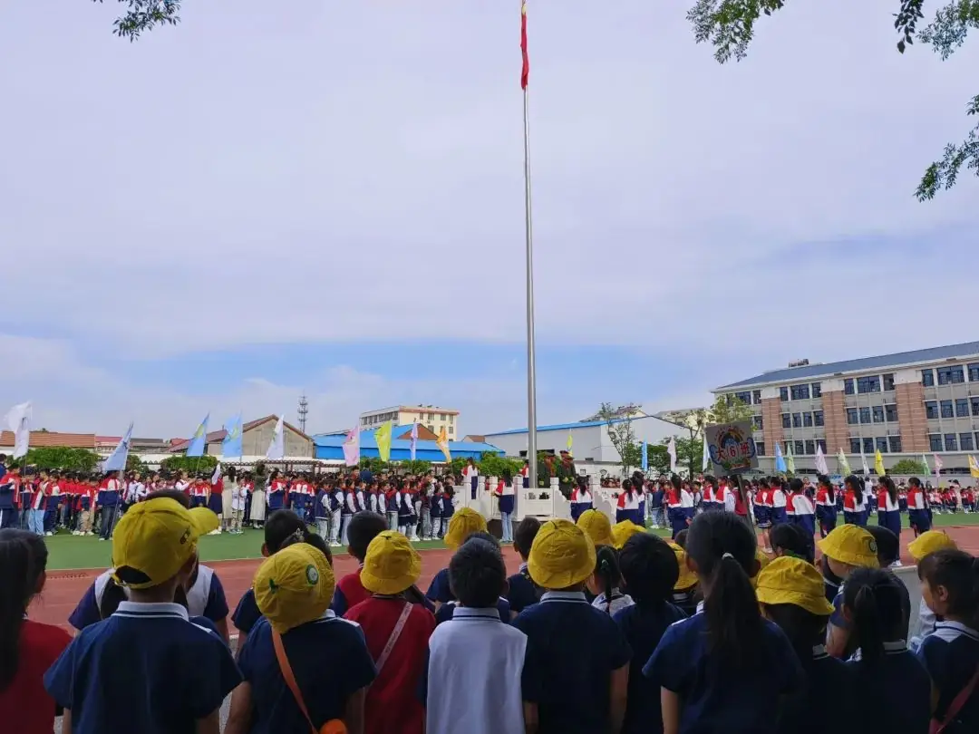 参观小学初体验,幼小衔接零距离——塔山中心幼儿园大班组参观小学活动 第15张