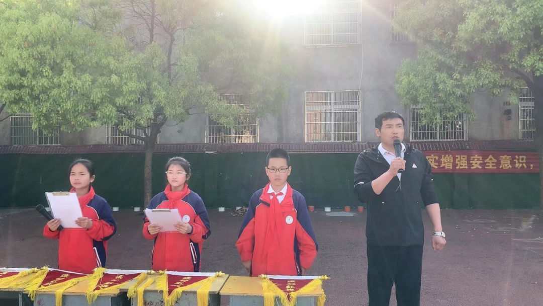 插花闸南小学:心灵沐浴阳光  携手共同成长 第1张