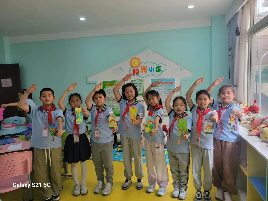 “心能量 新成长”——育红小学举行“红朵朵”“心语”创意设计大赛 第17张 “心能量 新成长”——育红小学举行“红朵朵”“心语”创意设计大赛 第17张