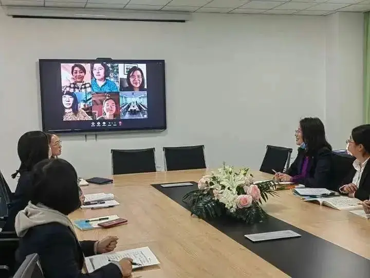 情谊跨山海,中法心相连——井冈山路小学与法国辛老师中文课堂人文交流活动成功举办 第21张 情谊跨山海,中法心相连——井冈山路小学与法国辛老师中文课堂人文交流活动成功举办 第21张