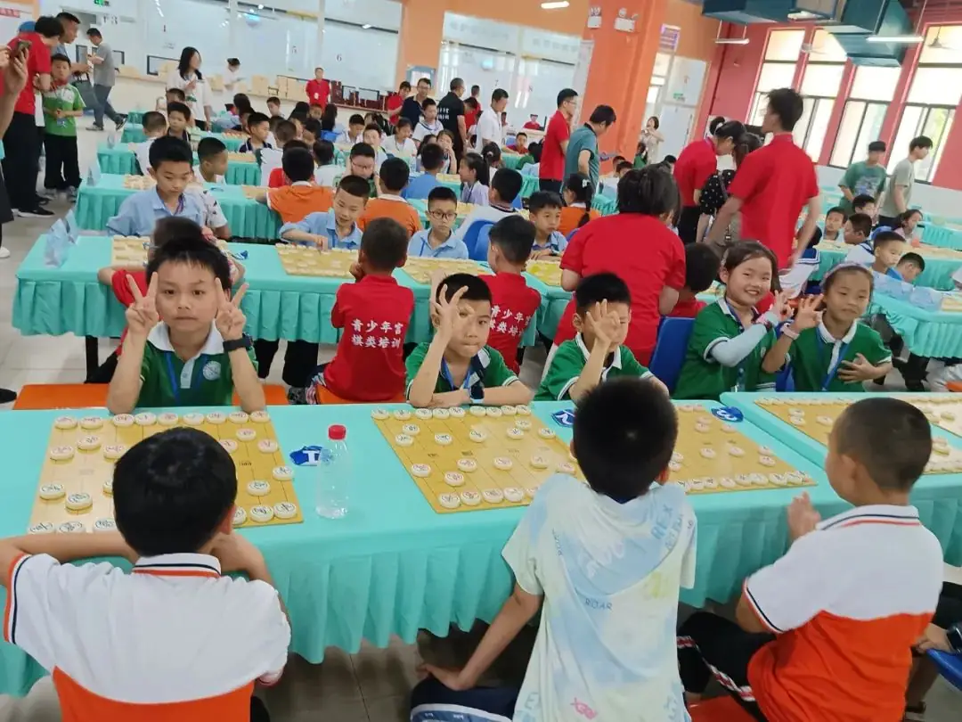 速递 | 玫瑰城小学在2024年重庆市青少年象棋团体赛中斩获佳绩! 第10张